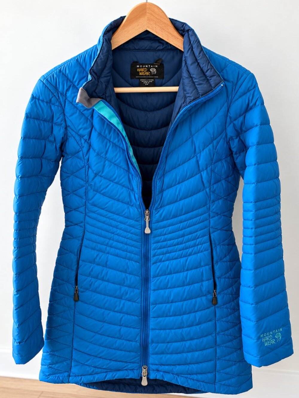 Mountain Hardwear Women’s Blue Down Puffer Jacket – Long Quilted Coat